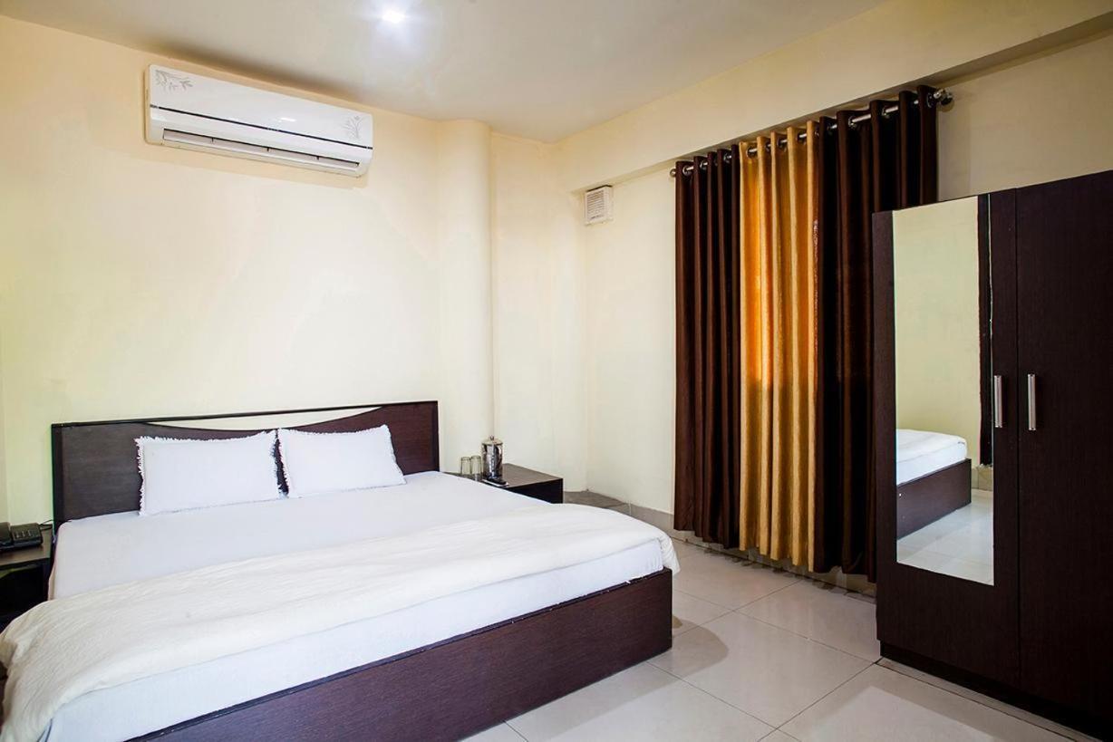 Hotel Sunshine Kashipur Exterior photo